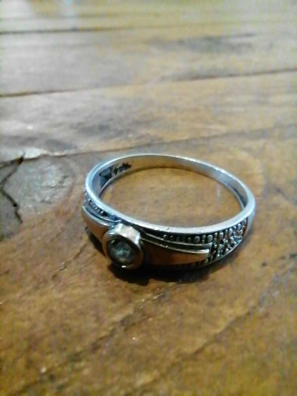 Gold and Silver Ladies Ring - Beautiful!