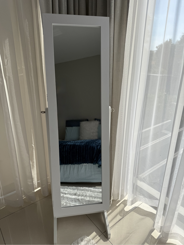 Mirror with Jewlery cupboard