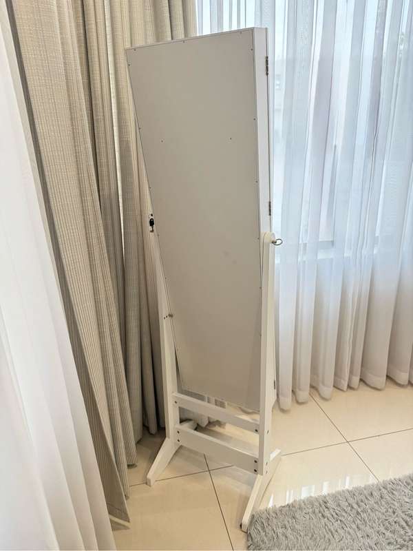 Mirror with Jewlery cupboard