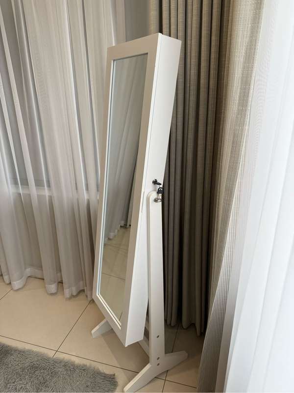 Mirror with Jewlery cupboard