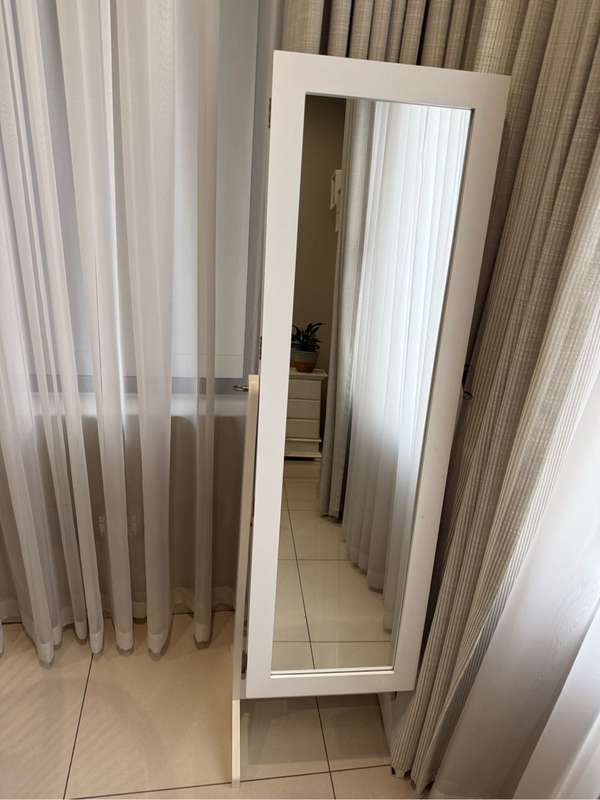Mirror with Jewlery cupboard