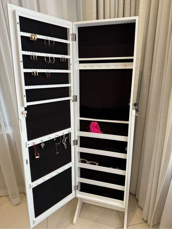 Mirror with Jewlery cupboard