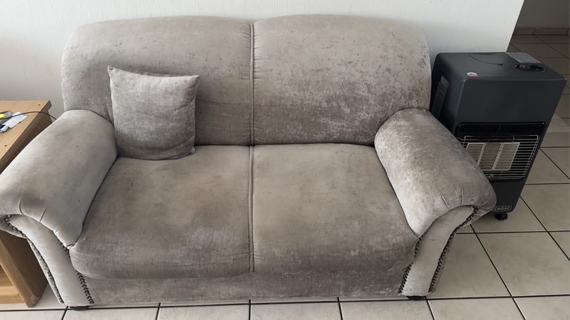 Couch set for sale 2 x 2 seater and 2 x single seater)