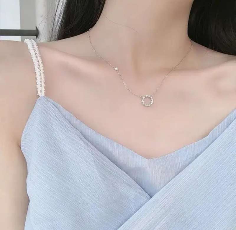 925 Silver Wreath Necklace and Earrings