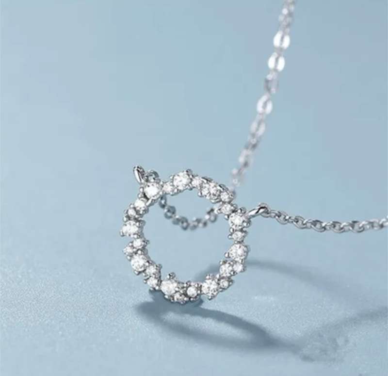 925 Silver Wreath Necklace and Earrings