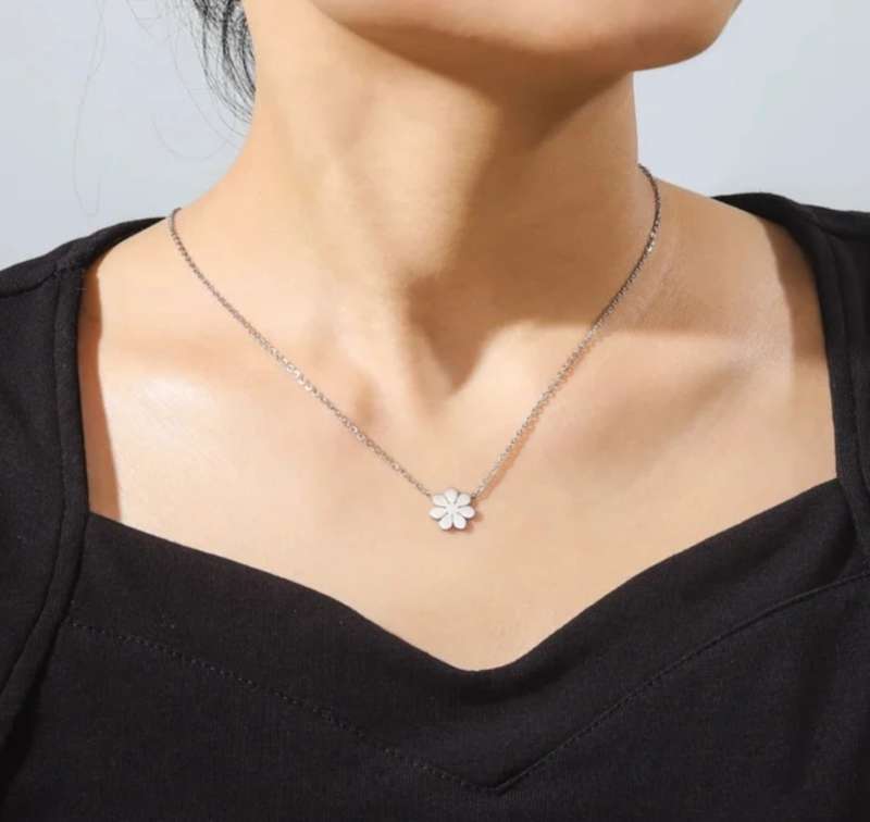 925 Silver Little Flower Necklace