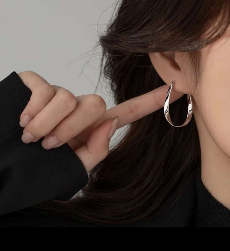 925 Silver Oval Buckle Earrings