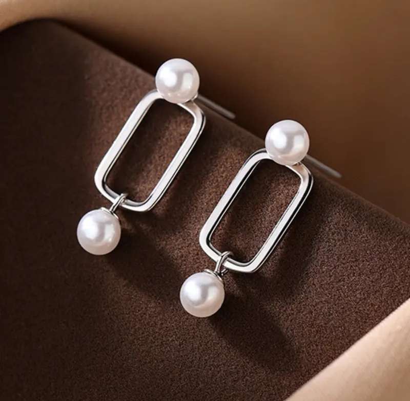 925 Silver Oblong Pearl Earrings