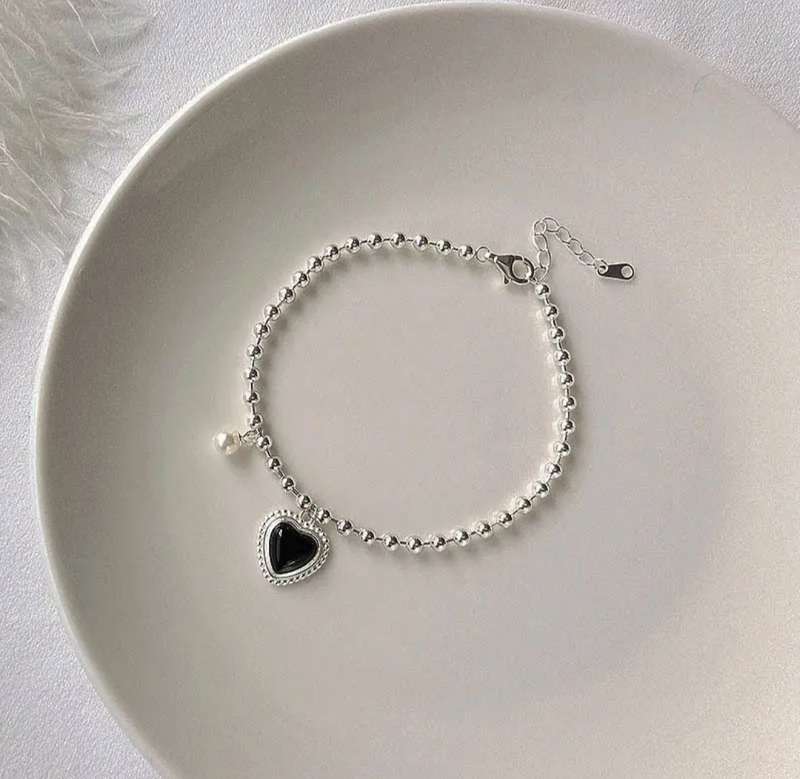 925 Silver Onyx Heart and Pearl Bracelet.