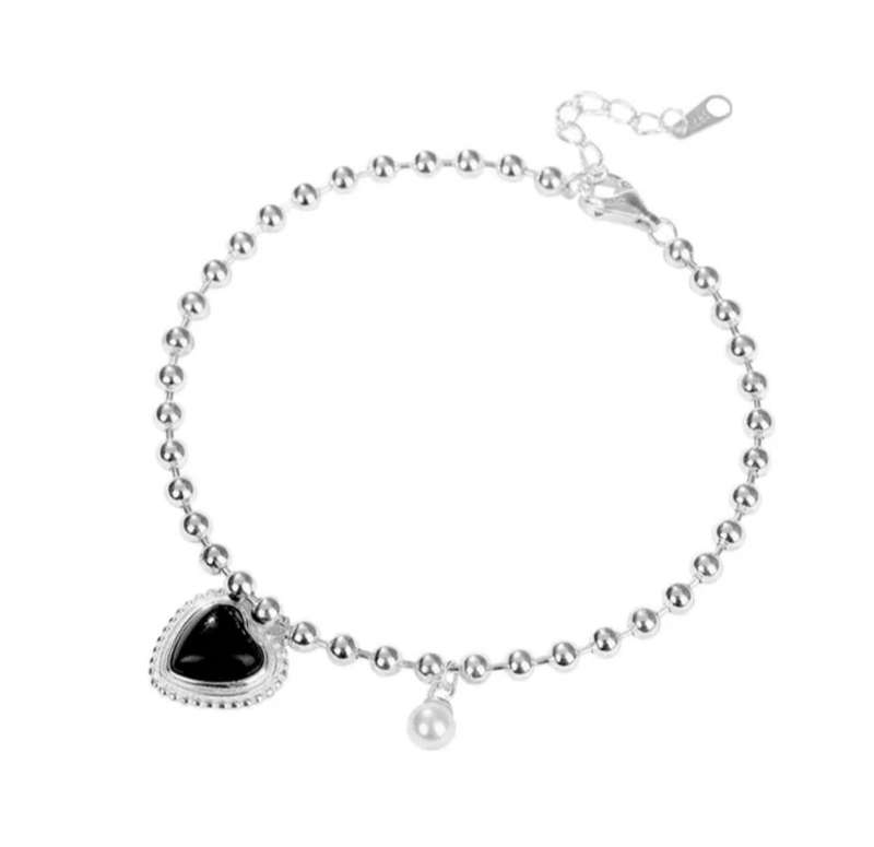 925 Silver Onyx Heart and Pearl Bracelet.
