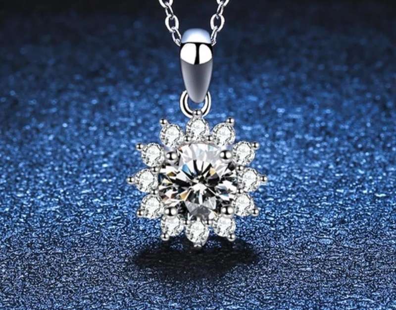 SPECIAL - 1ct Moissanite 925 Silver Sunflower Necklace