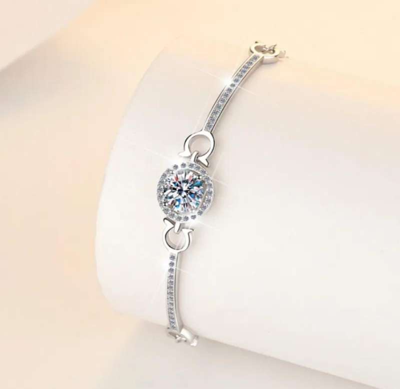 1ct Round Brilliant Cut Moissanite Bracelet