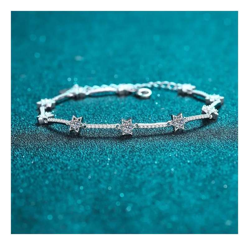 1ct Brilliant Cut Moissanite Star Bracelet