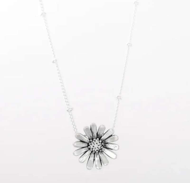 925 Silver Daisy Necklace