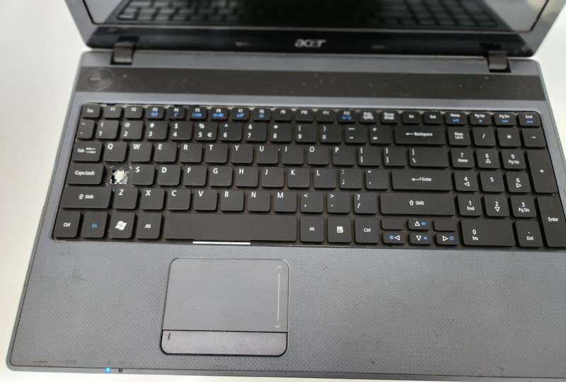 ACER ASPIRE 5333 up for Grabs - ****** R30 SHIPPING *****
