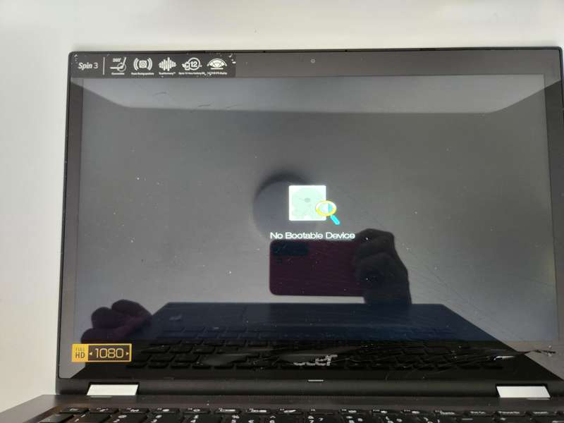 Acer Touch screen Core i3-6th Gen Laptop up for Grabs - ****** R30 SHIPPING *****