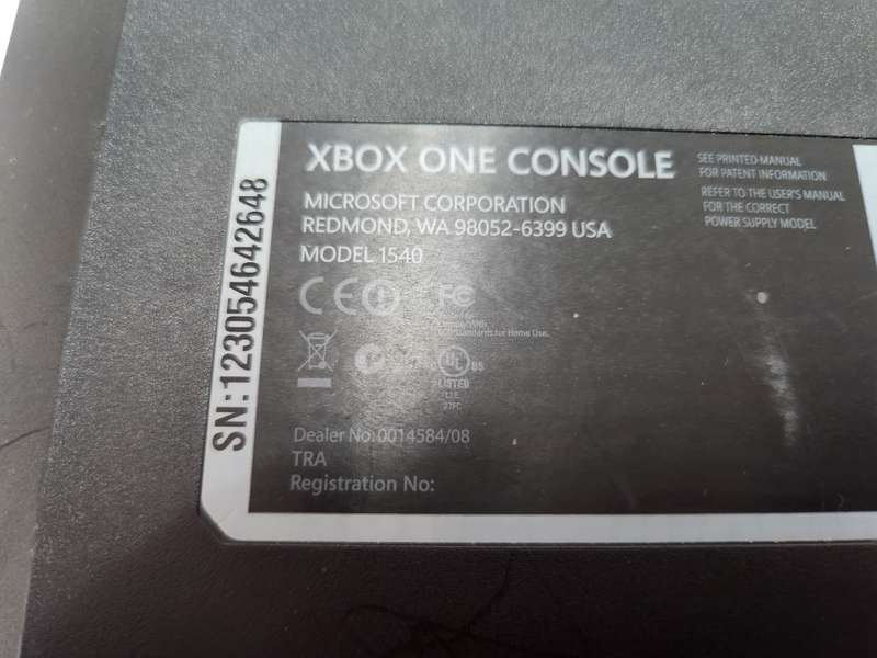 XBOX ONE CONSOLE - MODEL 1540 - Up for Grabs -  ****** LOW LOW SHIPPING *****