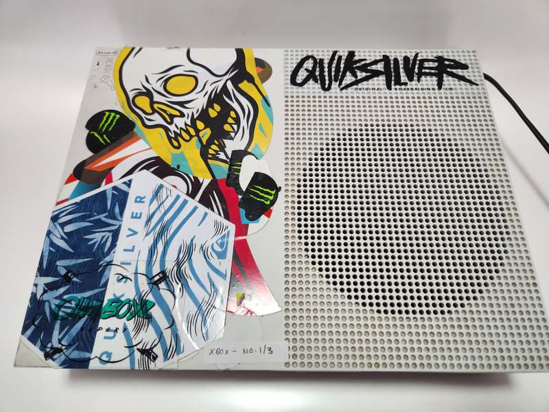 XBOX ONE S - Up for Grabs - Listing 1 of 3 ****** LOW LOW SHIPPING *****