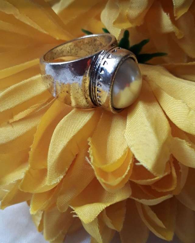 Vintage Faux Pearl Ring