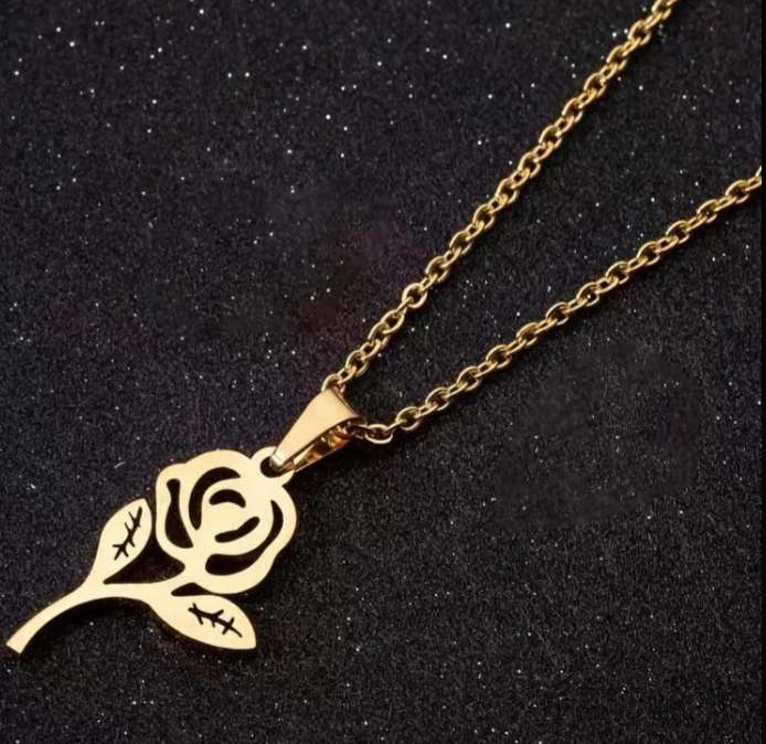 Stainless Steel Necklace and Earrings Set | Roses
