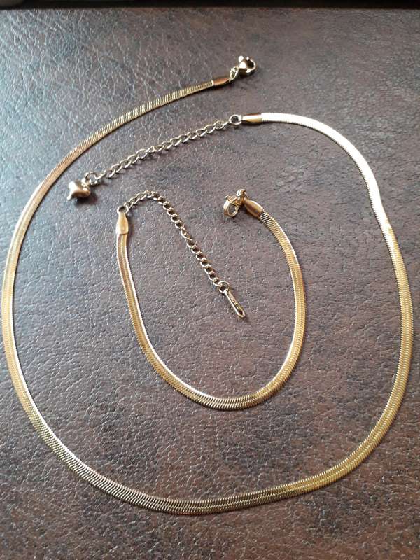 Stainless Steel Herringbone Necklace and Bracelet Set - No Fade