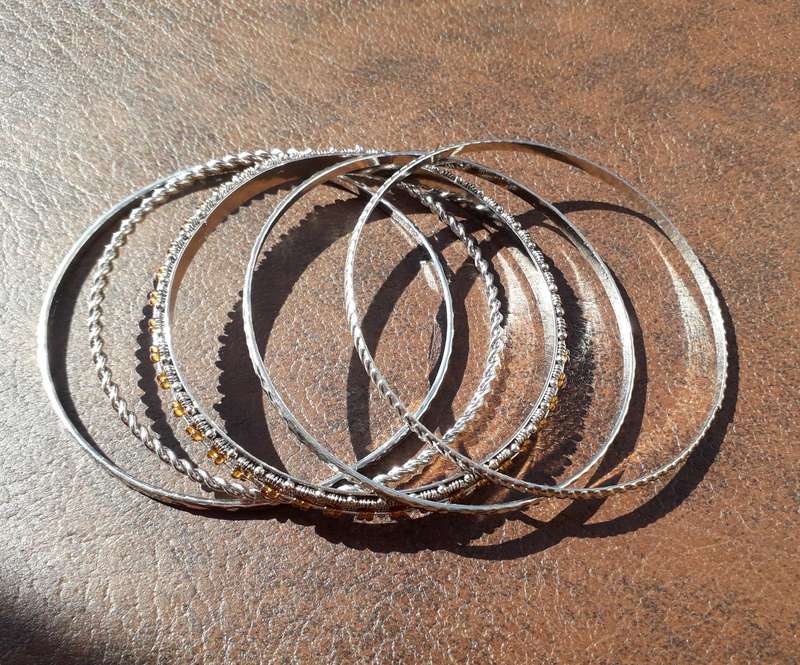 5 Piece Bangle Set | Pre-loved
