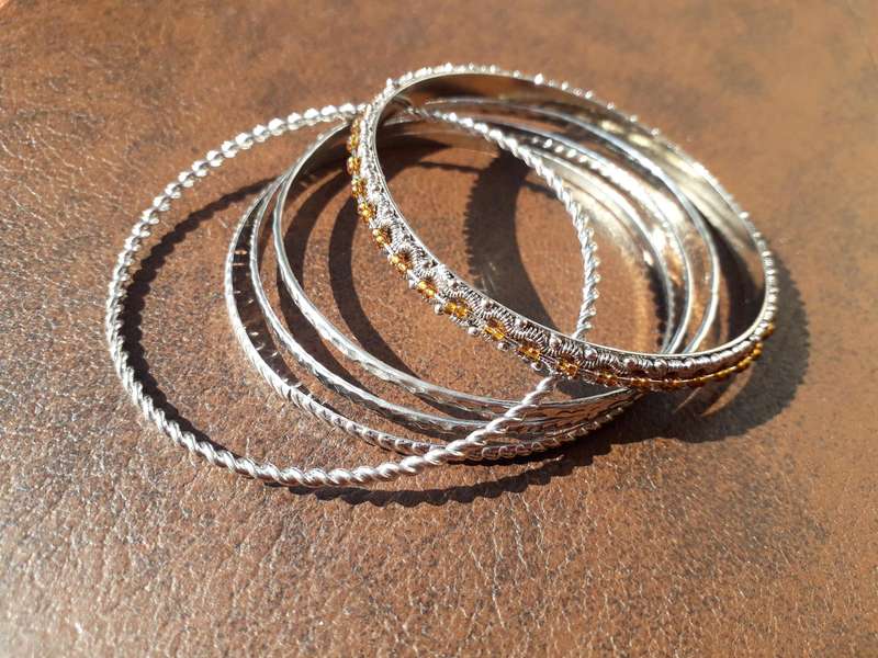 5 Piece Bangle Set | Pre-loved