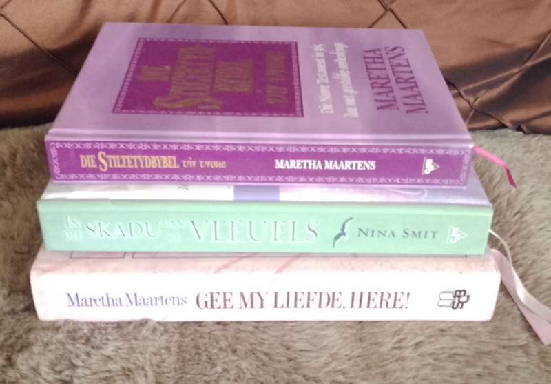 Collection of 3 Pre-loved Afrikaans Religious Hardcover Books / Afrikaanse Christelike Boeke