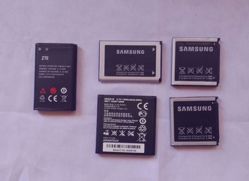 Vintage Samsung, Blackberry, Huawei, ZTE Cellphones etc