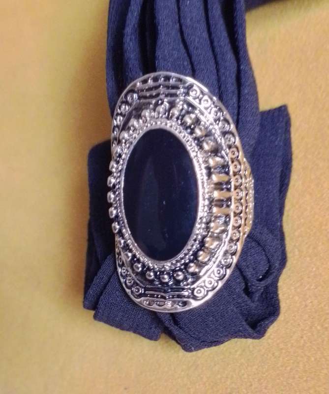 Vintage Black Stone Ring - Size 8
