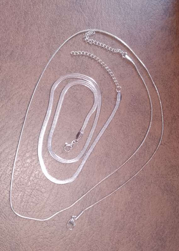 2 Piece Stainless Steel Necklace Set - No Fade