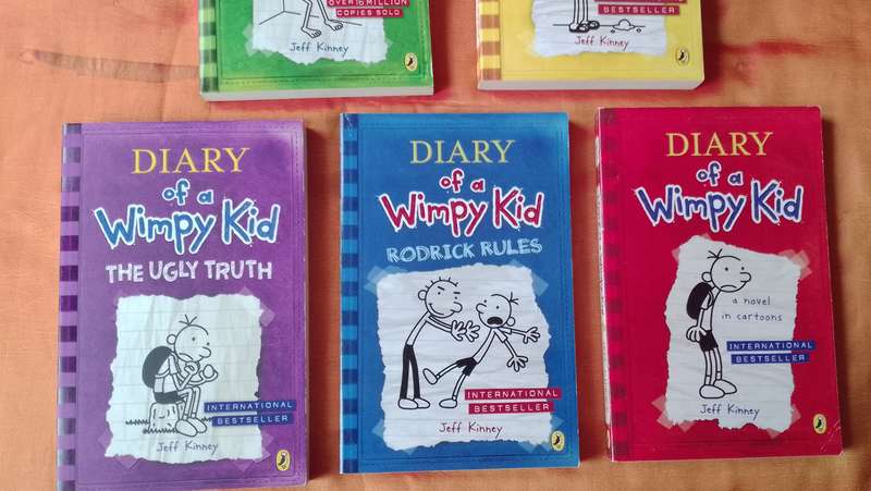 Diary of a Wimpy Kid by Jeff Kinney | Book Set