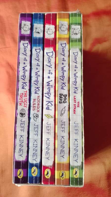 Diary of a Wimpy Kid by Jeff Kinney | Book Set