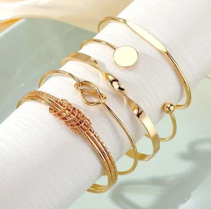 5 Piece Fashion Bangle Set