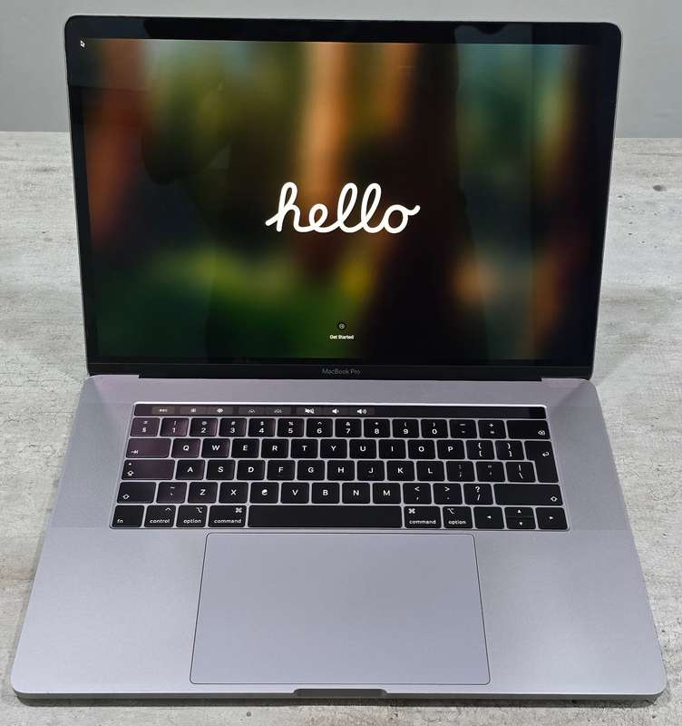 Apple Macbook Pro 15 Core i7 16GB 512SSD (with Touchbar)