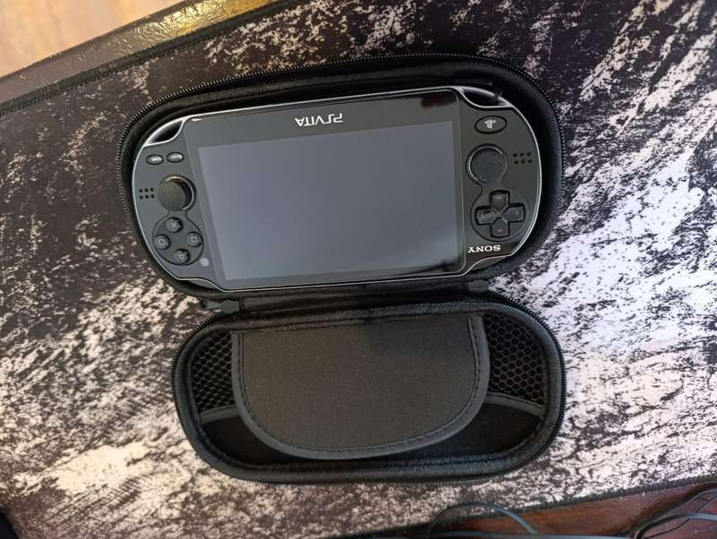 PlayStation Vita (PSVita) PCH-1104 3G/Wi-Fi  Custom Firmware + 256GB Storage  Enso CFW Installed