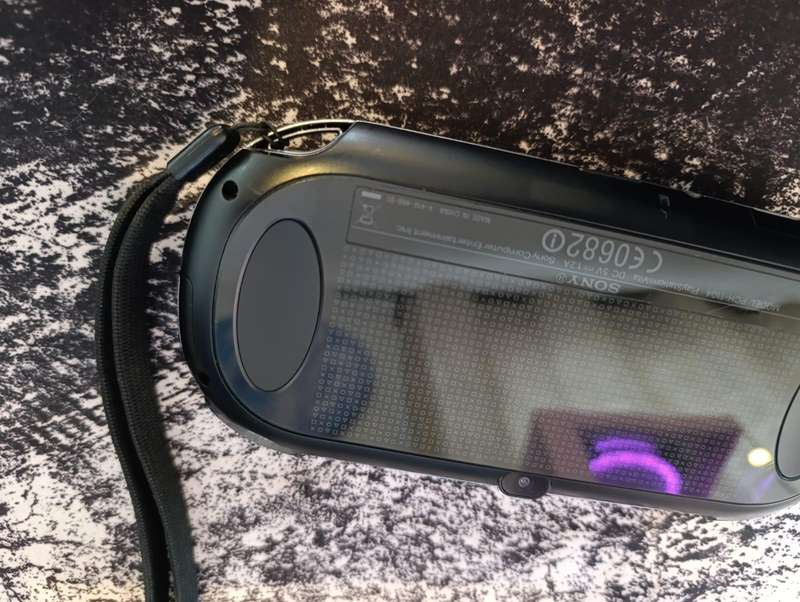 PlayStation Vita (PSVita) PCH-1104 3G/Wi-Fi  Custom Firmware + 256GB Storage  Enso CFW Installed
