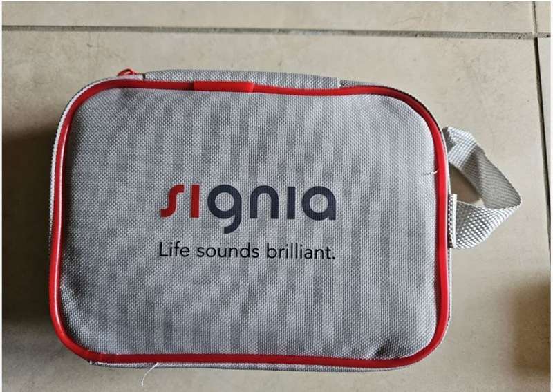 Signia Intuis 4.2 BTE Hearing Aid
