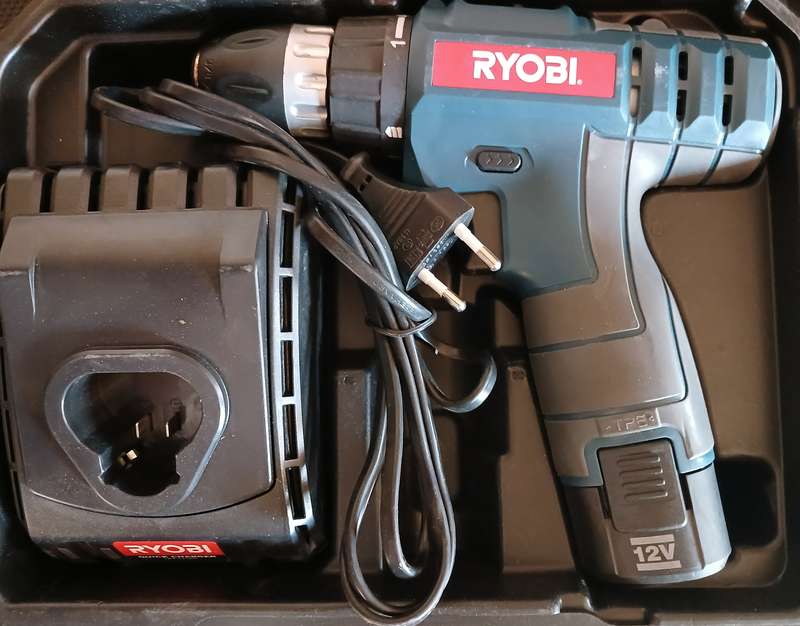 Ryobi 12V Cordless Driver Drill (CLD - 1216) - Display