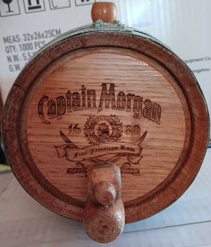 Display Keg/Barrel with Functioning Stopper and Tap, no stand
