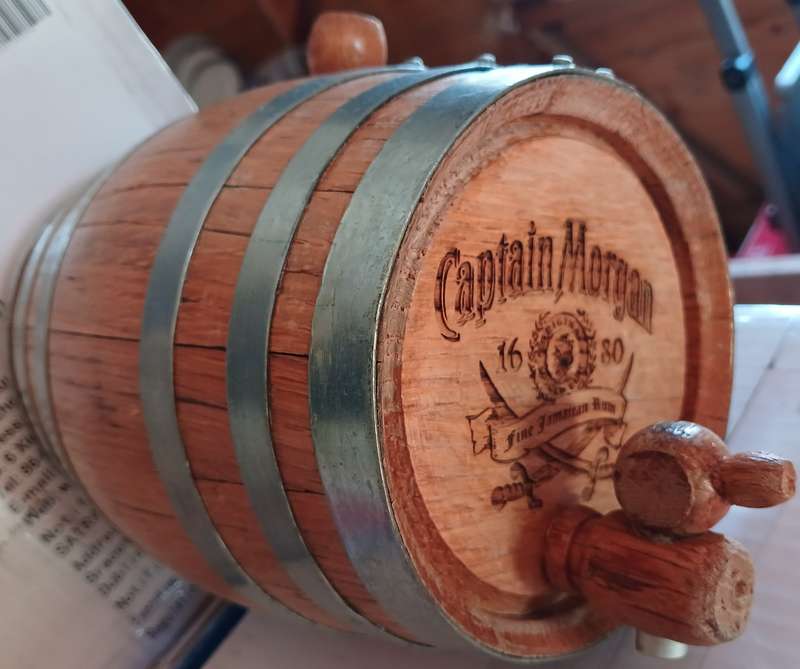 Display Keg/Barrel with Functioning Stopper and Tap, no stand