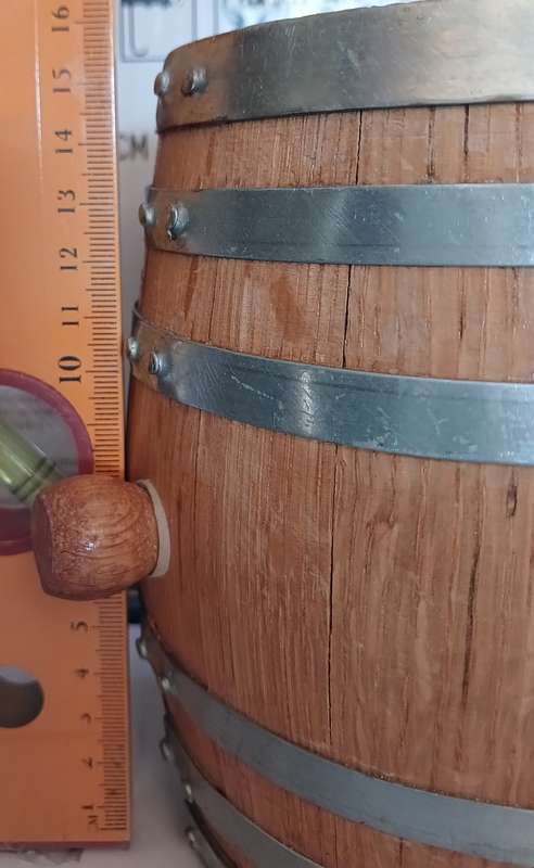 Display Keg/Barrel with Functioning Stopper and Tap, no stand