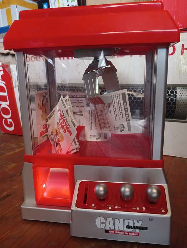 Candy Grabber Machine