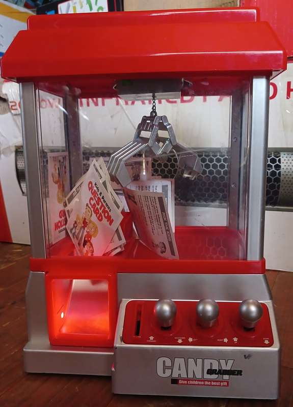 Candy Grabber Machine