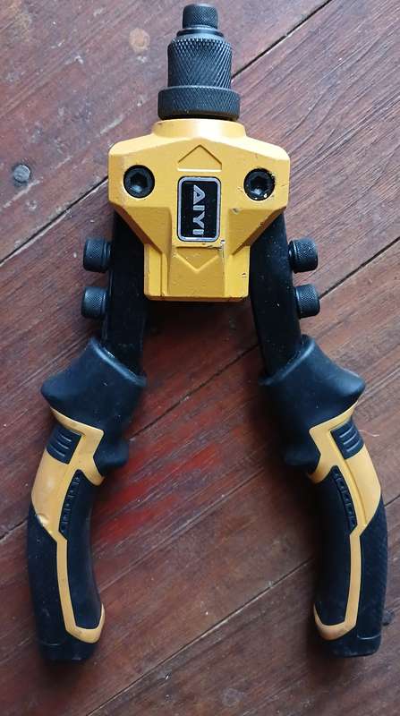 14` Double Handle Riveter