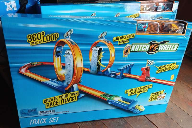 Kutch Wheels - Launch and Loop Track Set