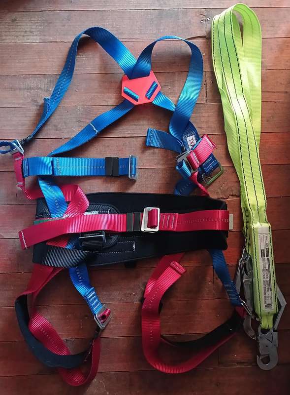 Eskom Type Full Body Safety Harness with Double Energy Absorbing Lanyard (Large to XXL) Adjustable)