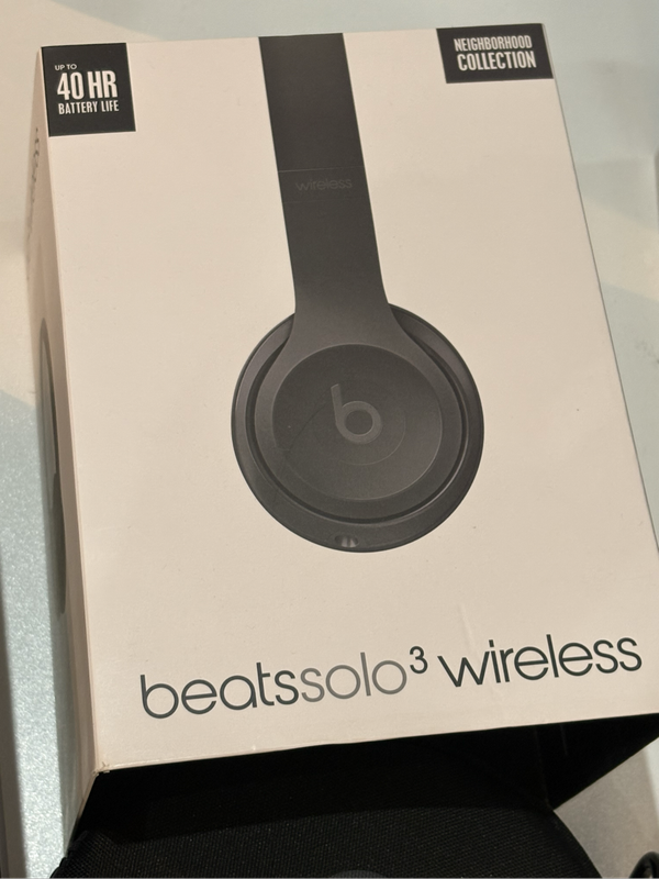Beats Solo 3 Wireless (Without Charger)