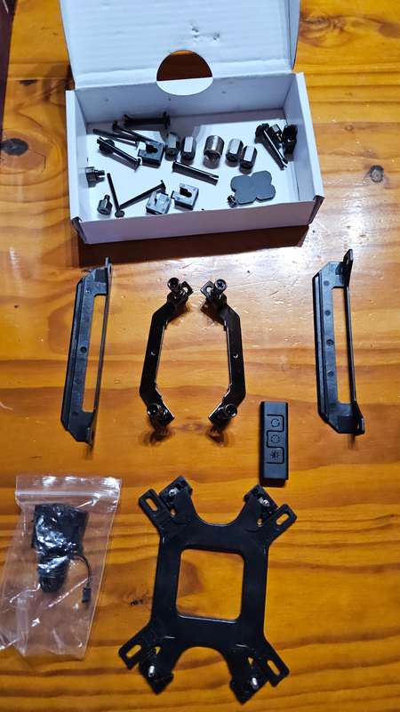 AMD Ryzen 5 3600 + Cooler Master Hyper 212 Black Edition