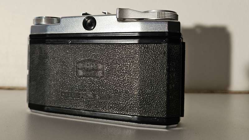 Zeiss Ikon Contina Ib - Film Camera